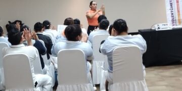 Alertan sobre nuevos tipos de violencia contra las mujeres en Puerto Morelos