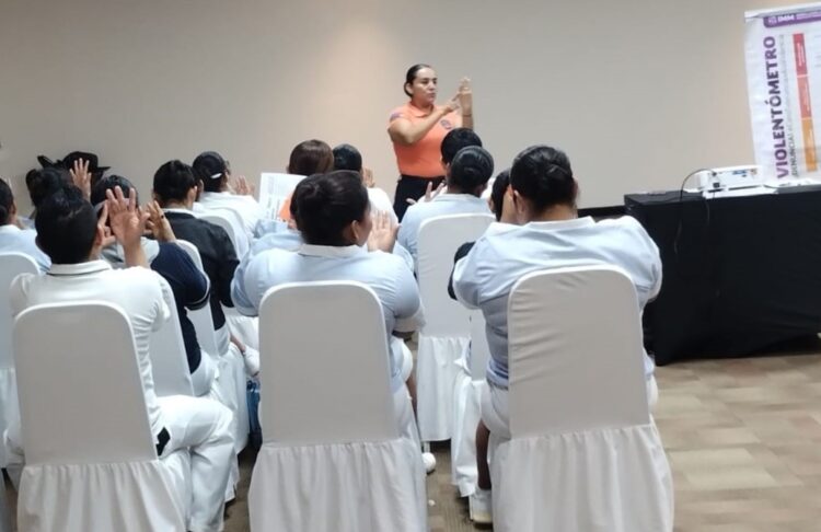 Alertan sobre nuevos tipos de violencia contra las mujeres en Puerto Morelos