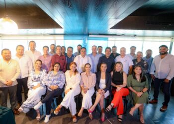 Ana Paty Peralta convoca a hacer equipo por un mejor Cancún