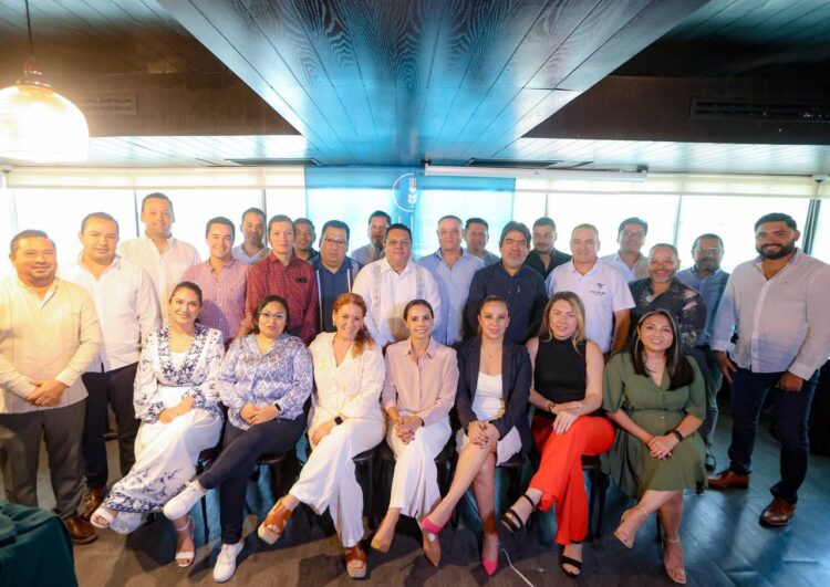 Ana Paty Peralta convoca a hacer equipo por un mejor Cancún