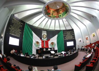 Aprueban en Quintana Roo reformas en educación, adopciones y servicios inmobiliarios