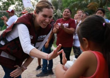 Atenea Gómez comparte propuestas para el bienestar de niñas y niños de Isla Mujeres