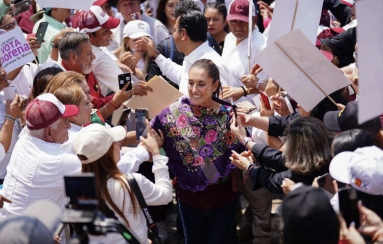 Claudia Sheinbaum se compromete a impulsar desarrollo de la frontera sur