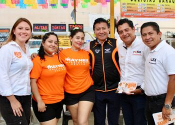 Firma Chucho Pool compromisos en beneficio de mujeres empresarias