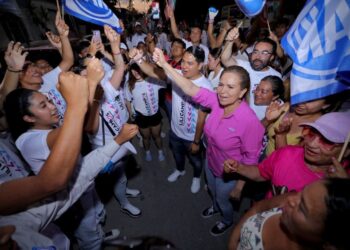 Crearemos más programas sociales con la renovación: Lili Campos