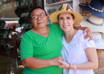 Continuará Atenea Gómez apoyando a mujeres isleñas