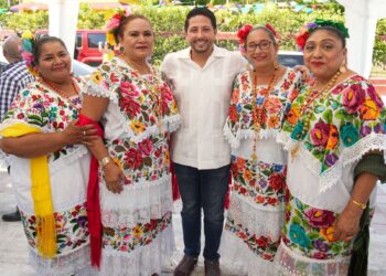 Celebra Renán Sánchez 176 años de "El Cedral" en Cozumel