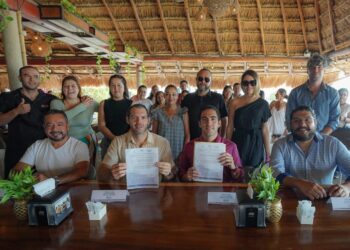 Intercambia Gino Segura ideas con el sector empresarial de Playa del Carmen