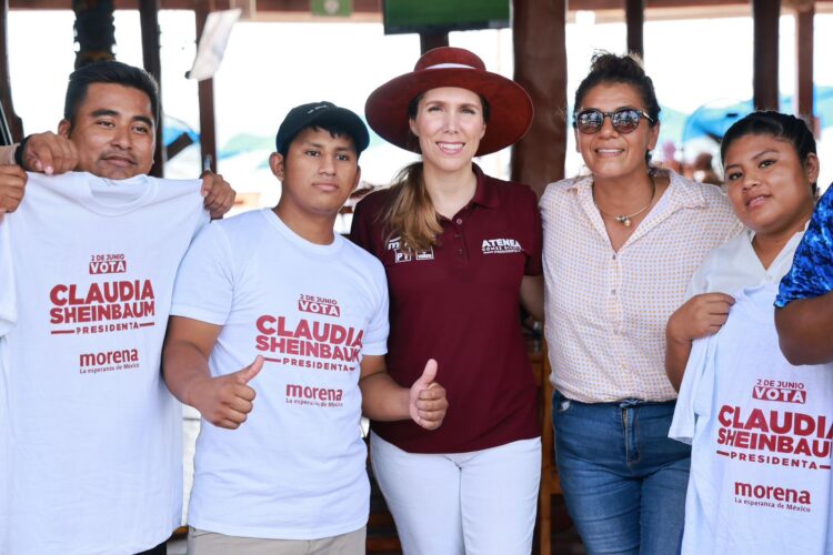 Se compromete Atenea Gómez a repavimentar toda la Isla