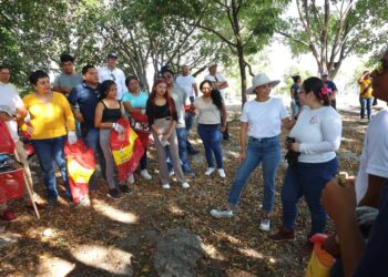 Ana Paty Peralta, comprometida con el medio ambiente