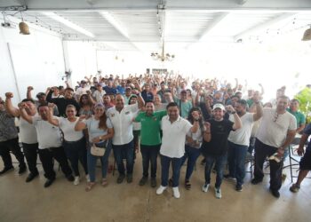 Renán Sánchez lleva mensaje de transformación y esperanza a trabajadores del volante