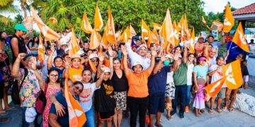 Punta Allen se pinta de naranja con Jorge Portilla