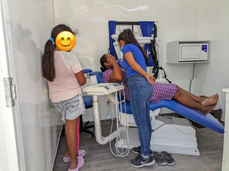 Brindan CAPS consultas odontológicas en Playa del Carmen