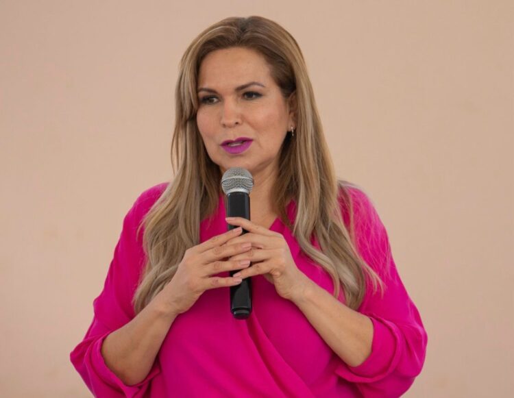 Se adelanta Lili Campos 3 años a las propuestas de Estefanía Mercado