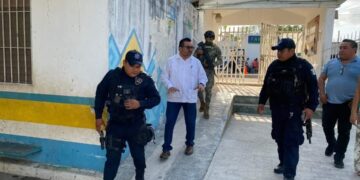 Llevan a cabo simulacro de actuación ante situaciones de riesgo en escuelas de Puerto Morelos