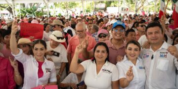 Mayuli Martínez llama a defender la democracia con el voto
