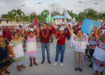 Respalda Zona Maya a Gino Segura para el Senado