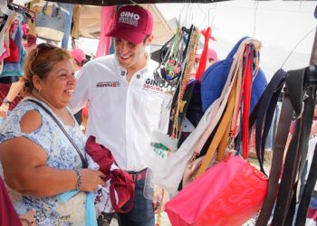Las calles de Chetumal se pintan de guinda con Gino Segura