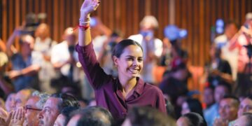Ana Paty Peralta, lista para arrasar en el debate del IEQROO