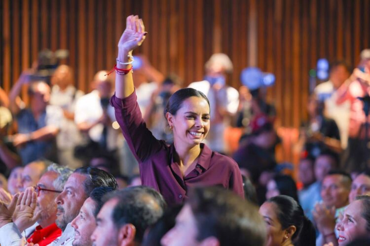 Ana Paty Peralta, lista para arrasar en el debate del IEQROO