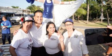 Promete Mayuli Martínez acciones decisivas para proteger a los infantes