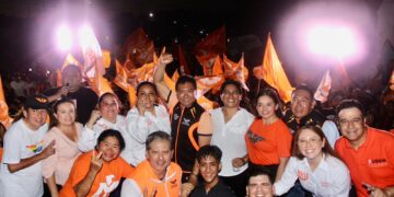 Da Chucho Pool espaldarazo a candidatas a diputadas locales en cierre de campaña