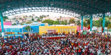 Arrasador cierre de campaña de Atenea Gómez en Isla Mujeres