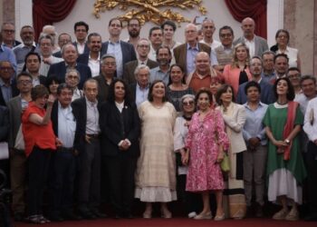 Manifiestan académicos e intelectuales críticos de AMLO respaldo a Xóchitl Gálvez