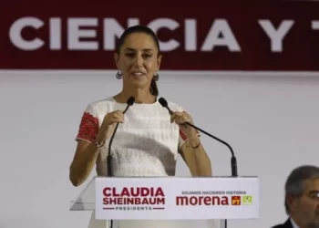 Pide Claudia Sheinbaum a científicos comprometerse con su proyecto de nación