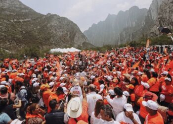 Enfrenta staff de Jorge Álvarez Máynez fuertes vientos y caída de toldos en Nuevo León