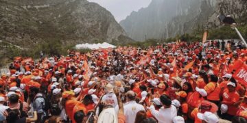 Enfrenta staff de Jorge Álvarez Máynez fuertes vientos y caída de toldos en Nuevo León