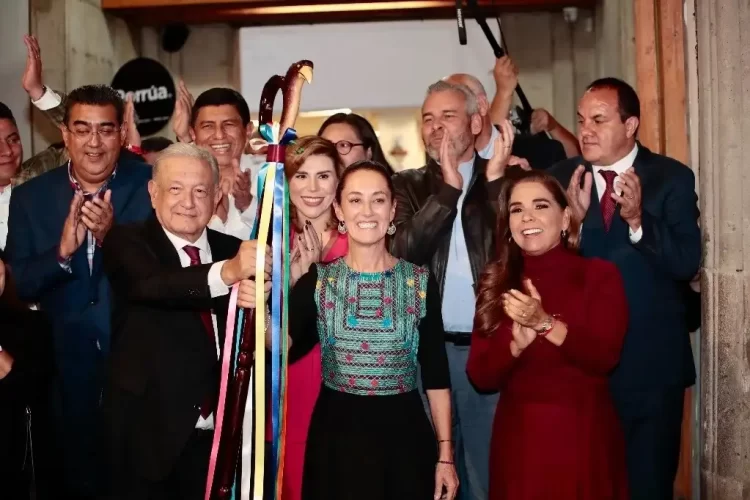 Adelanta AMLO que abordará con Claudia Sheinbaum el llamado ‘plan C’
