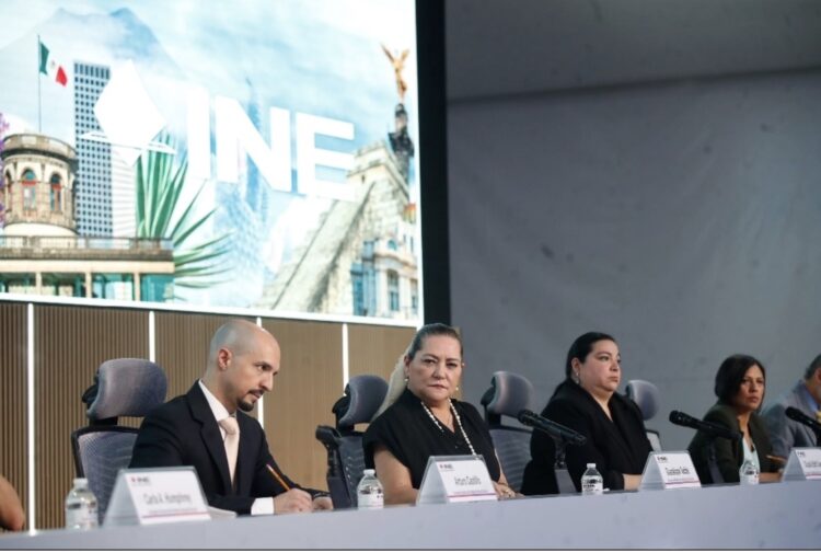 Entre las 22 y 23 horas del domingo, el conteo rápido para Presidente