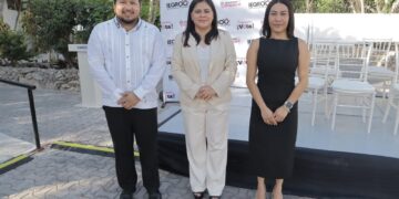 Integrantes del Pleno asisten al Acto Cívico de Inicio de la Jornada Electoral 2024