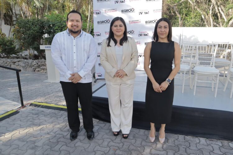 Integrantes del Pleno asisten al Acto Cívico de Inicio de la Jornada Electoral 2024