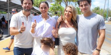 Emite Ana Paty Peralta su voto en una jornada democrática histórica