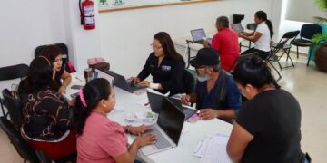 Cumplen servidores públicos de Puerto Morelos con declaración de modificación patrimonial y de intereses