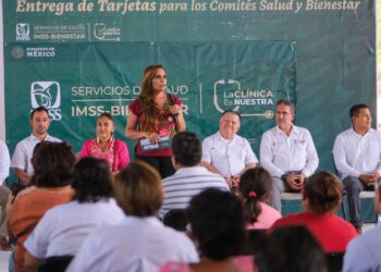 Entrega Mara Lezama recursos del Programa Federal "La Clínica es Nuestra" a Comités de Salud de Benito Juárez
