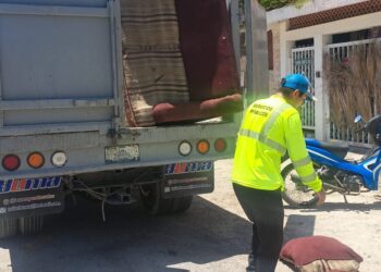 Exitosa Jornada de Descacharrización en la colonia La Gloria de la Zona Ínsular