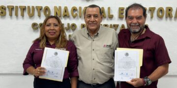 Recibe Humberto Aldana acta de mayoría como diputado federal electo