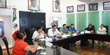 Turnan a comisiones iniciativas a favor de las personas con discapacidad