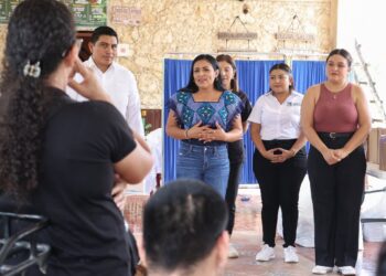 Blanca Merari lleva brigada de salud a la comunidad de Coquitos