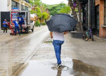Piden tomar precauciones en Playa del Carmen por lluvias intensas