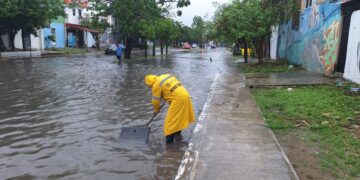 Reacción inmediata del gobierno municipal ante lluvias intensas en Playa del Carmen