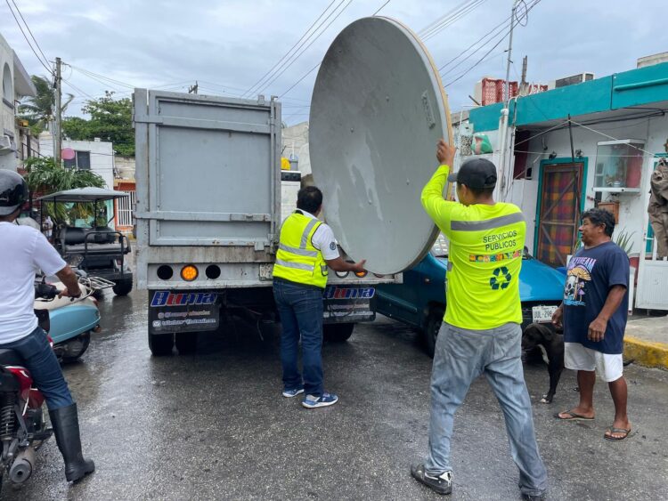 Fortalecen en Isla Mujeres el Programa Permanente de Descacharrización