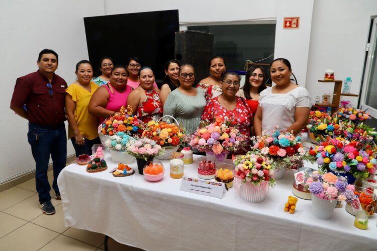 Impulsa gobierno de Isla Mujeres el emprendimiento a través de Cursos Municipales