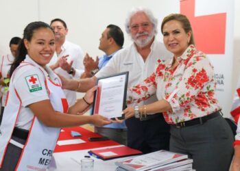 Cumple Lili Campos a la Cruz Roja, en beneficio de los solidarenses