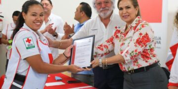 Cumple Lili Campos a la Cruz Roja, en beneficio de los solidarenses