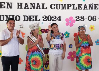 Blanca Merari participa en tradicional “Kooten Hanal” en Casa del Adulto Mayor de Puerto Morelos