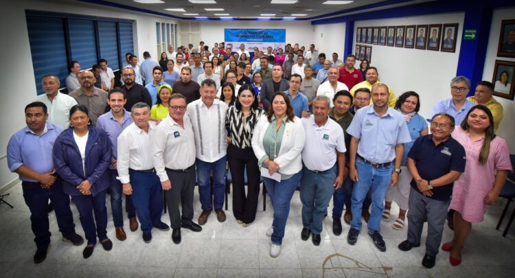 Estefanía Mercado convoca a colegios de Ingenieros y Arquitectos a participar en transformación de Playa del Carmen